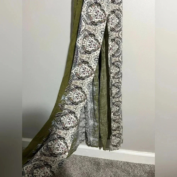 O'Neill Olive and Floral Maxi Dress - Picture 4 of 8